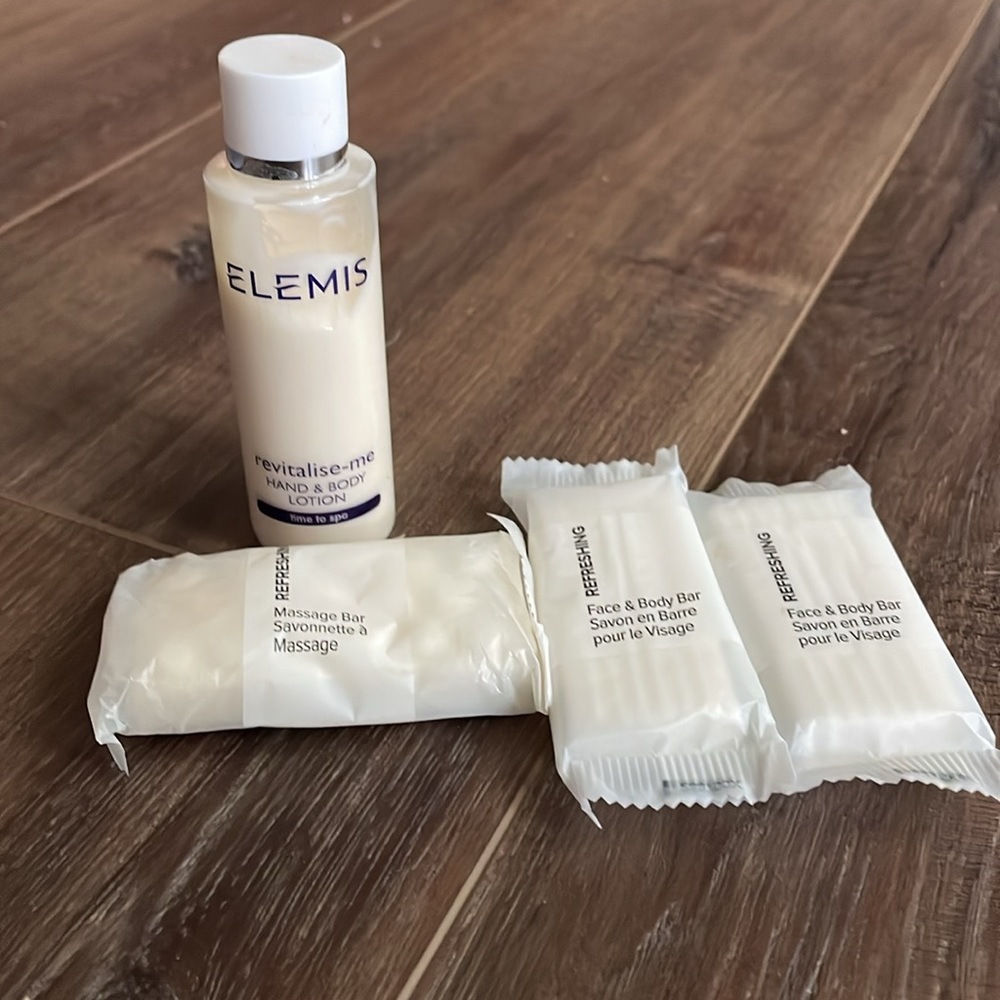 4 Travel toiletries
